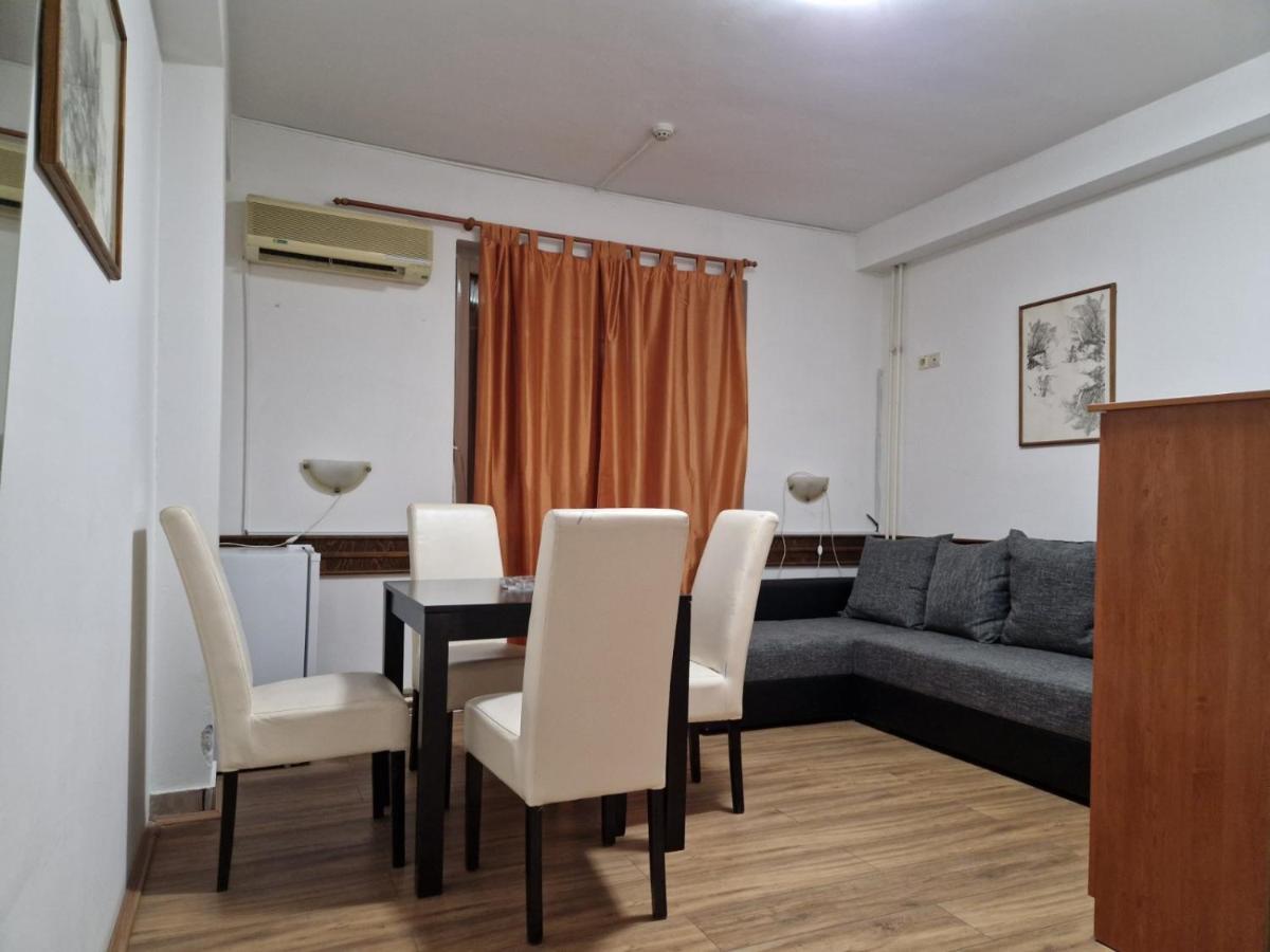 Hotel Duga Novi Sad Buitenkant foto
