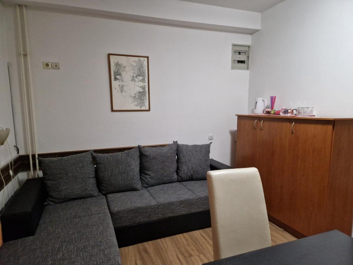Hotel Duga Novi Sad Buitenkant foto