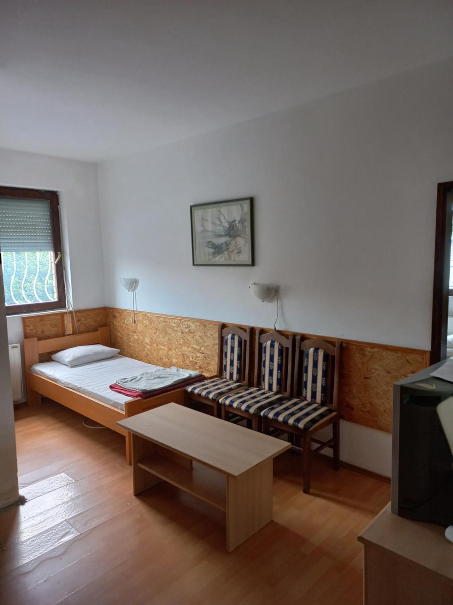 Hotel Duga Novi Sad Buitenkant foto