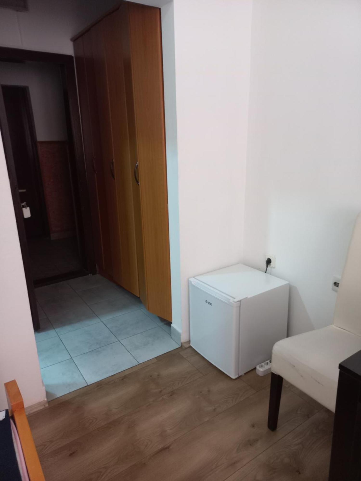 Hotel Duga Novi Sad Buitenkant foto