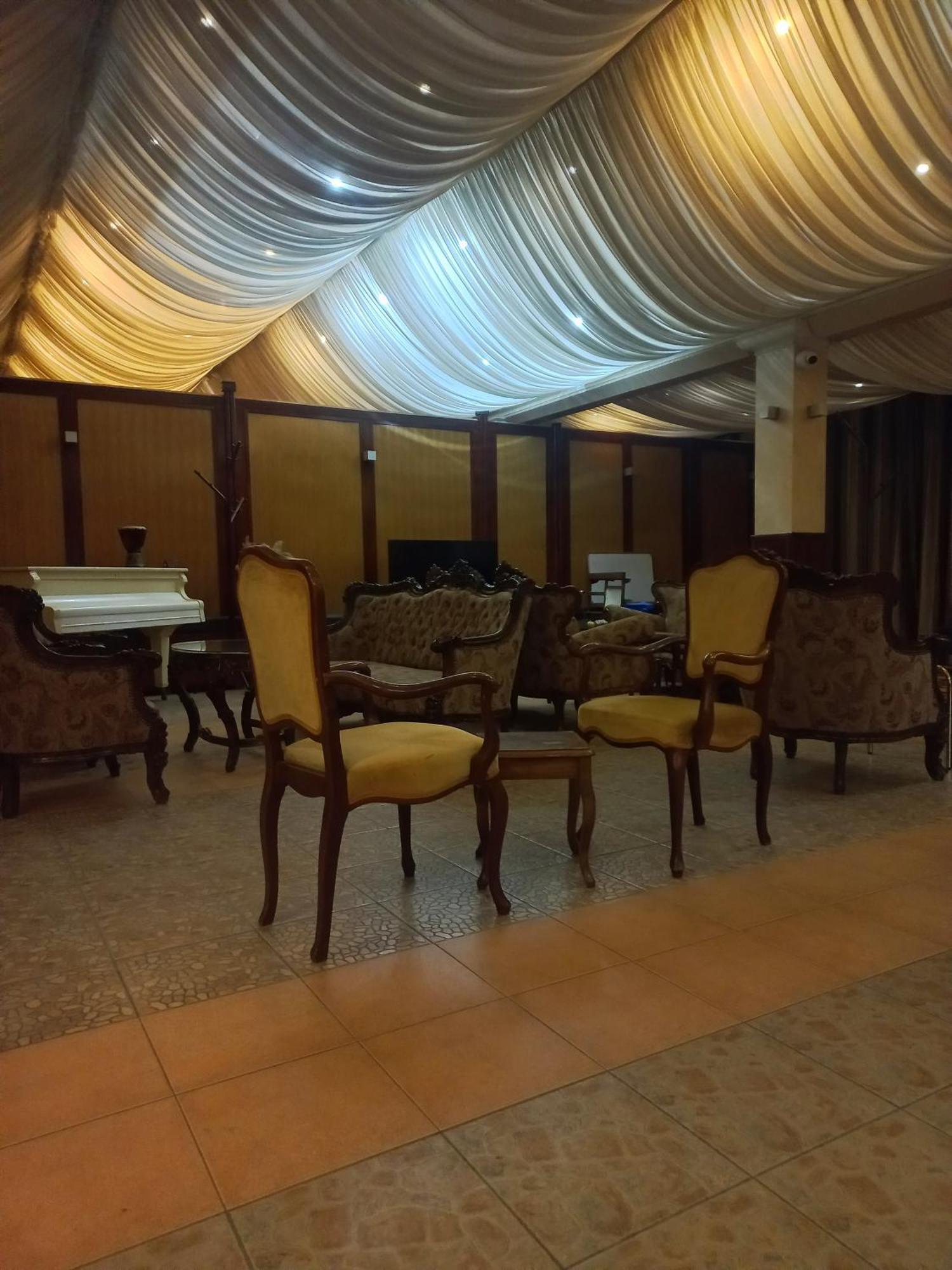 Hotel Duga Novi Sad Buitenkant foto