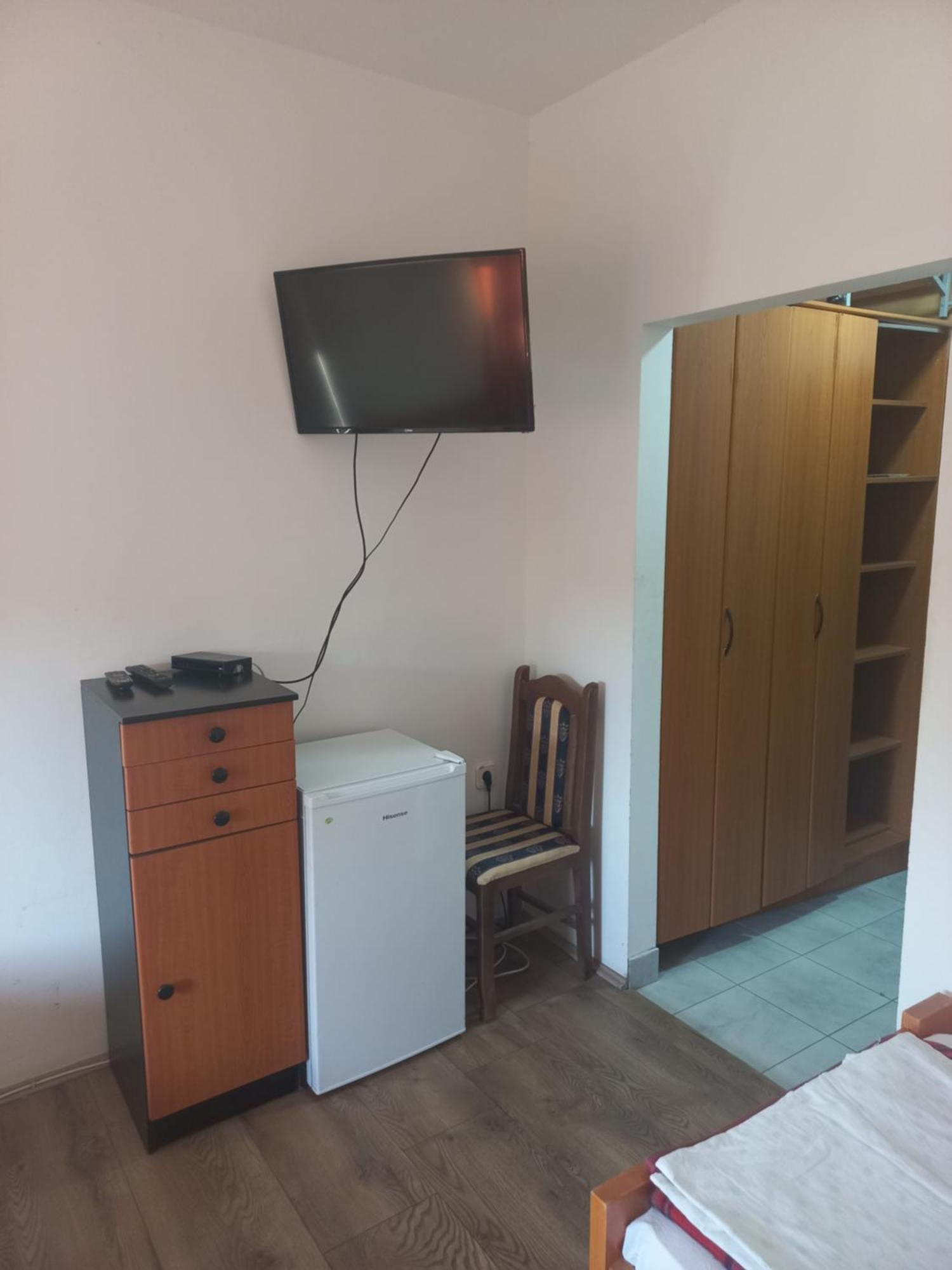 Hotel Duga Novi Sad Buitenkant foto